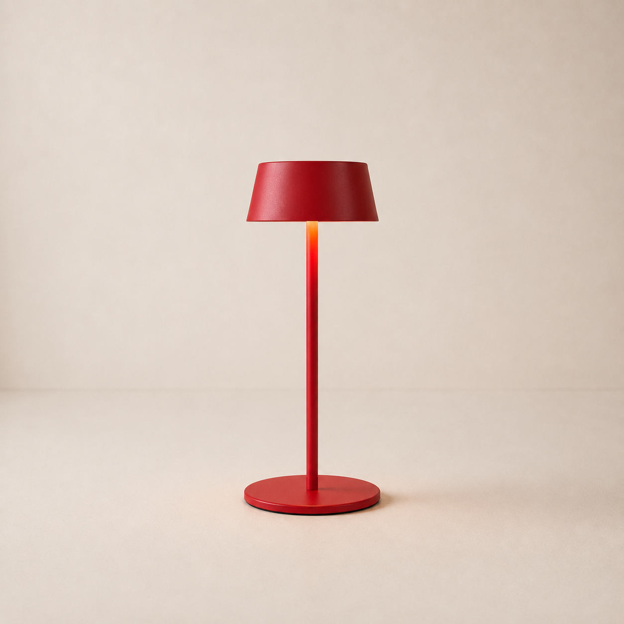 Hugo Berry Table Lamp