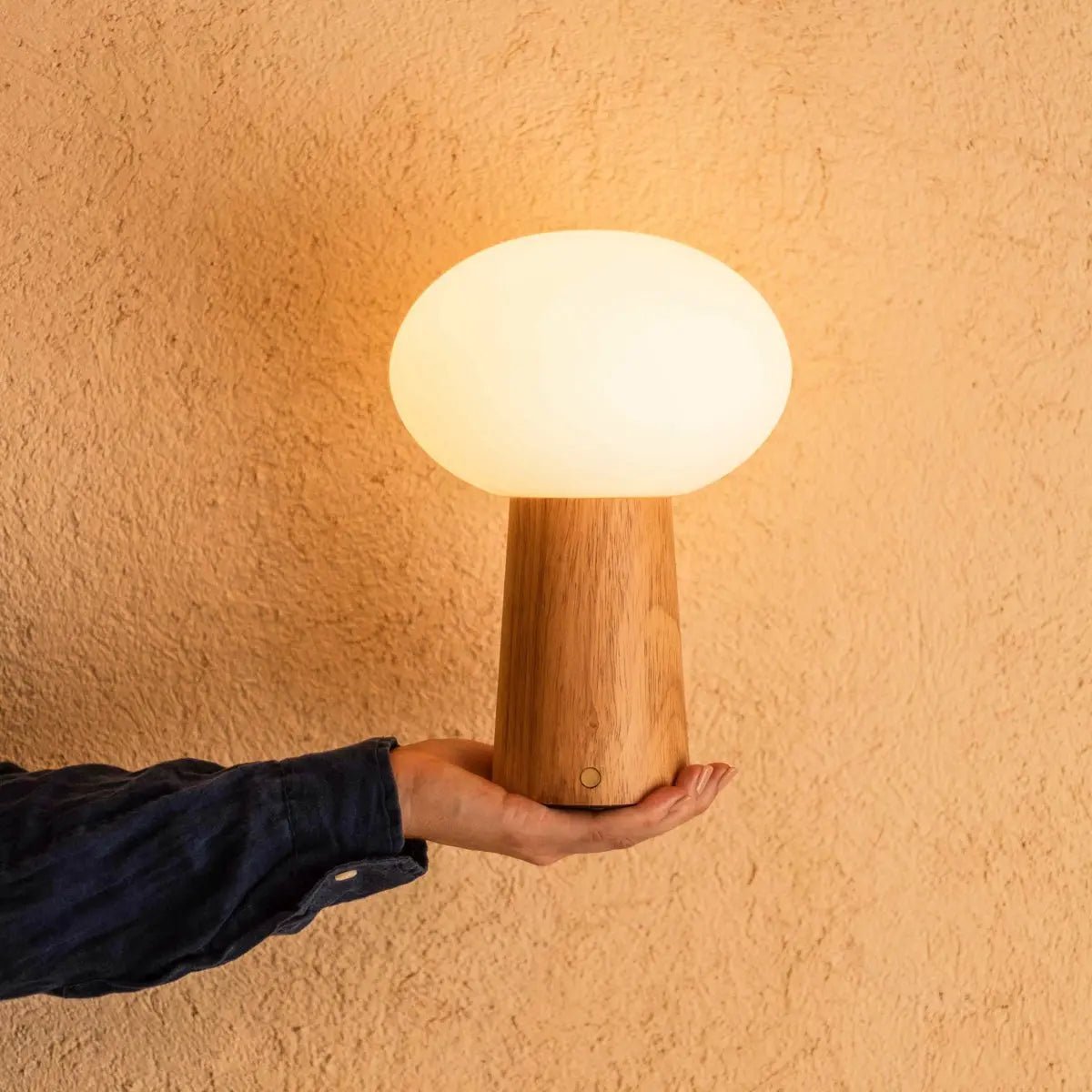Max Table Lamp