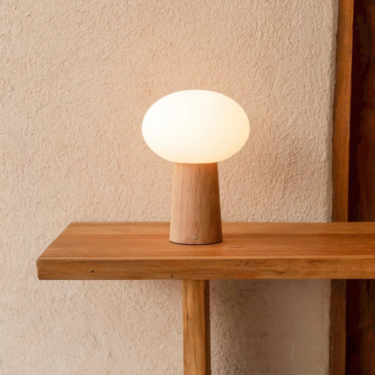 Max Table Lamp